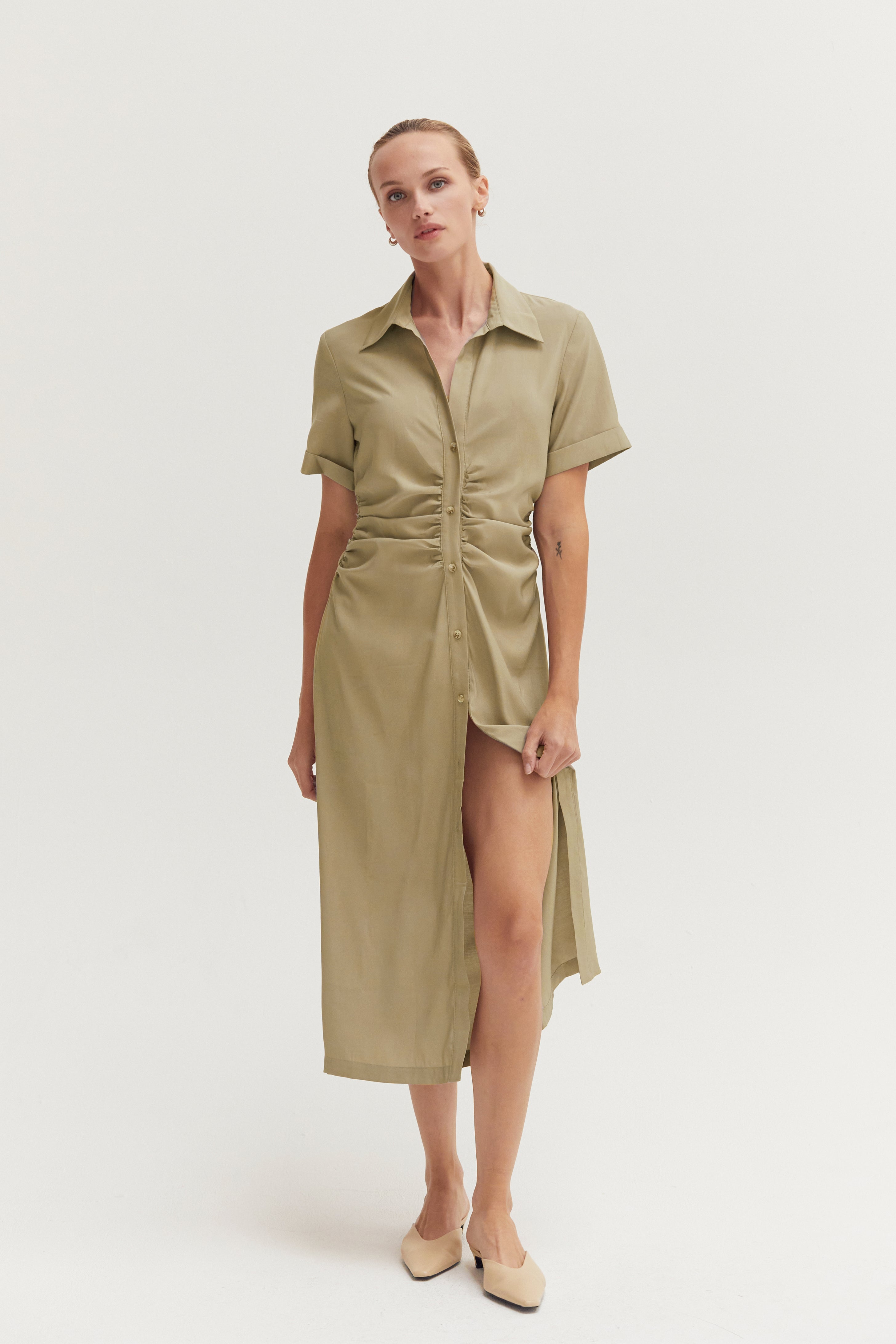 Chic Midi Dresses | High-Quality Minimal Clothing | Crescent